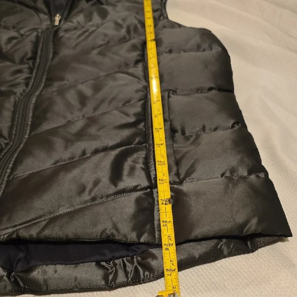 Lands' End Women's Charcoal Puffer Vest Large/Tall. - Picture 4 of 5